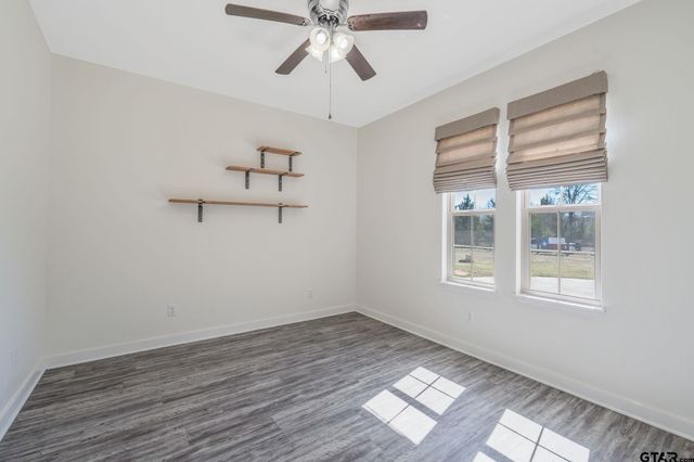 143 Cr 2724, Mineola, TX 75773