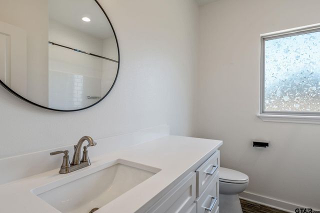 143 Cr 2724, Mineola, TX 75773