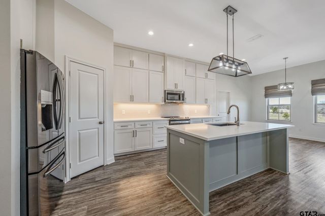 143 Cr 2724, Mineola, TX 75773