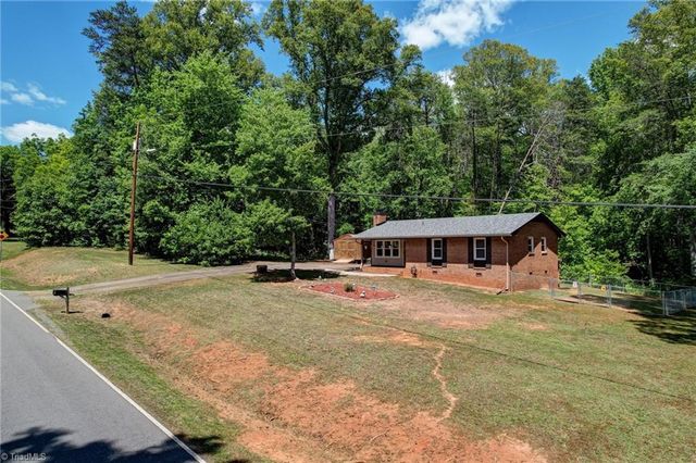 153 Lake Lemar Road, Reidsville, NC 27320