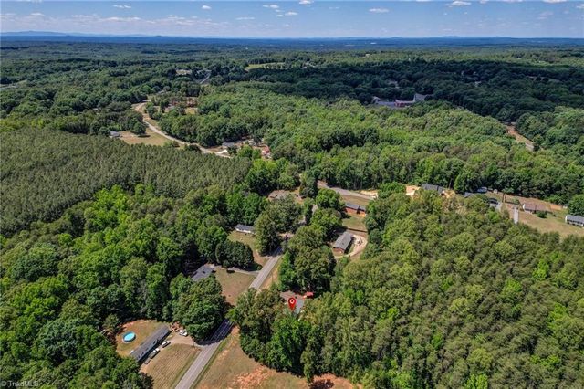 153 Lake Lemar Road, Reidsville, NC 27320
