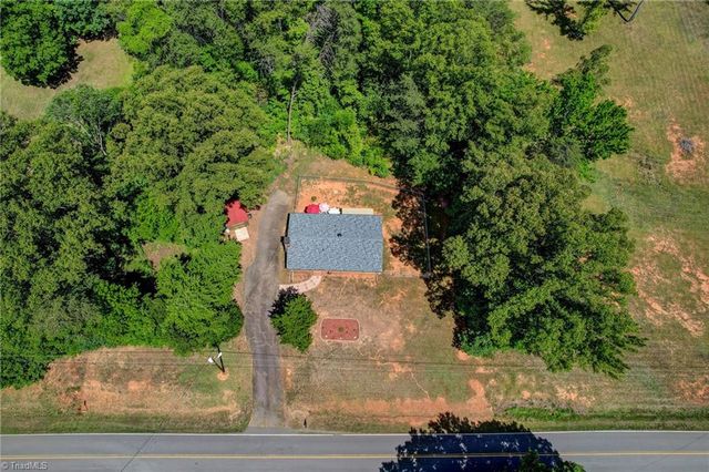 153 Lake Lemar Road, Reidsville, NC 27320