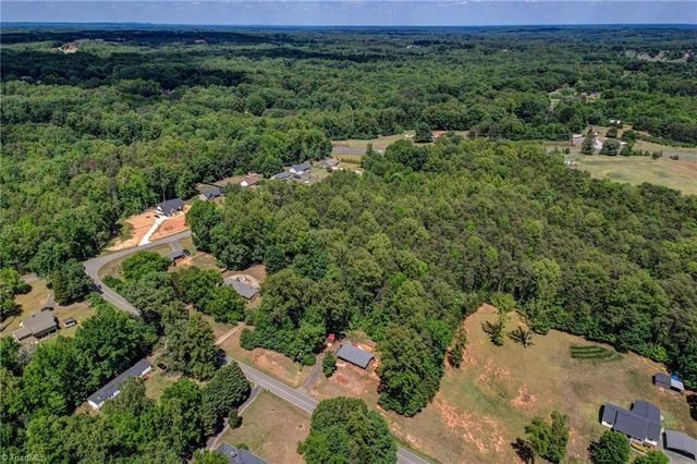 153 Lake Lemar Road, Reidsville, NC 27320