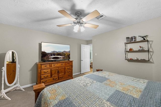 2355 Farriers Bend Drive, Friendswood, TX 77546