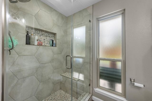 2355 Farriers Bend Drive, Friendswood, TX 77546