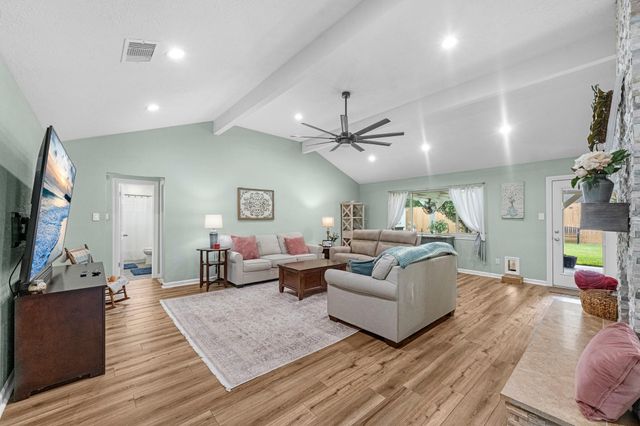 2355 Farriers Bend Drive, Friendswood, TX 77546