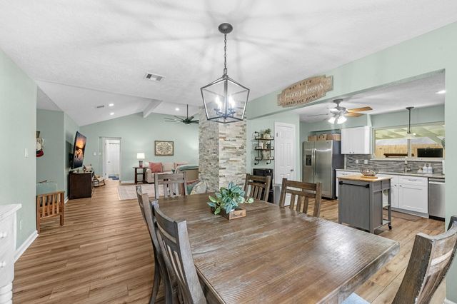 2355 Farriers Bend Drive, Friendswood, TX 77546