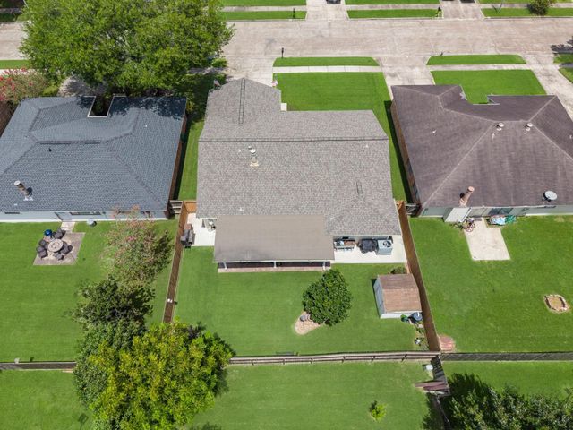 2355 Farriers Bend Drive, Friendswood, TX 77546