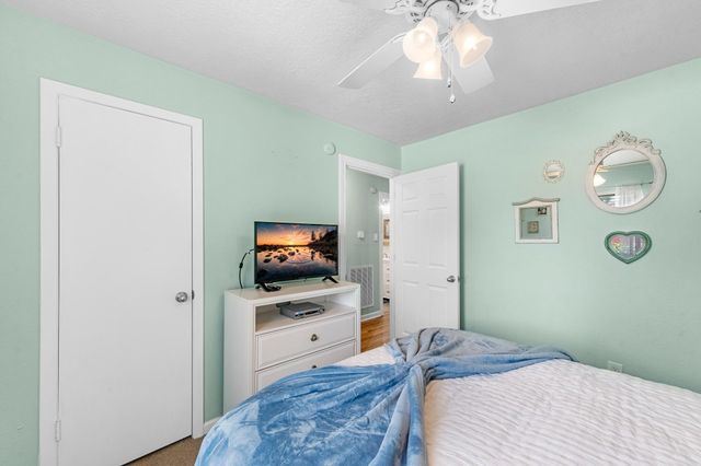 2355 Farriers Bend Drive, Friendswood, TX 77546