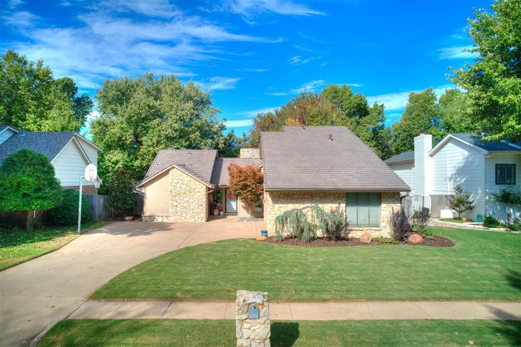 1700 Barwick Drive, Norman, OK 73072