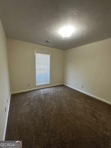 106 Ridgefield Circle, Lagrange, GA 30241