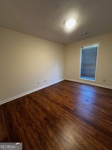 106 Ridgefield Circle, Lagrange, GA 30241