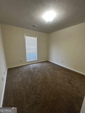 106 Ridgefield Circle, Lagrange, GA 30241
