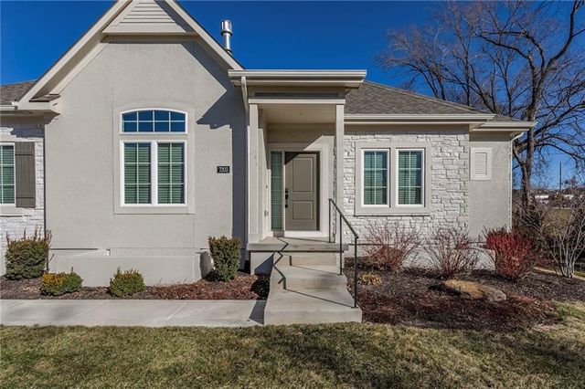 7203 Allman Drive, Shawnee, KS 66217