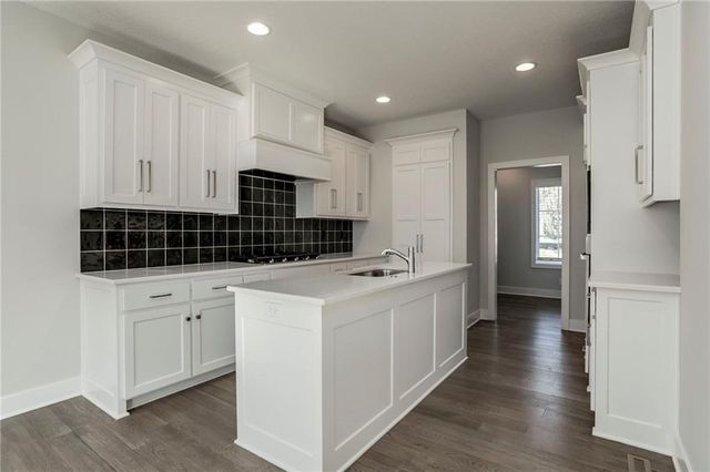 7203 Allman Drive, Shawnee, KS 66217