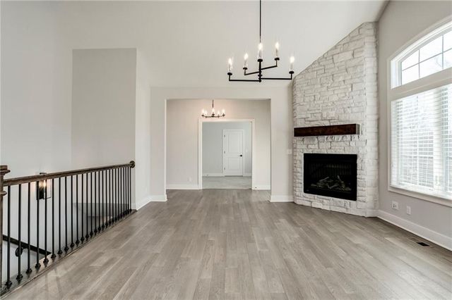 7203 Allman Drive, Shawnee, KS 66217