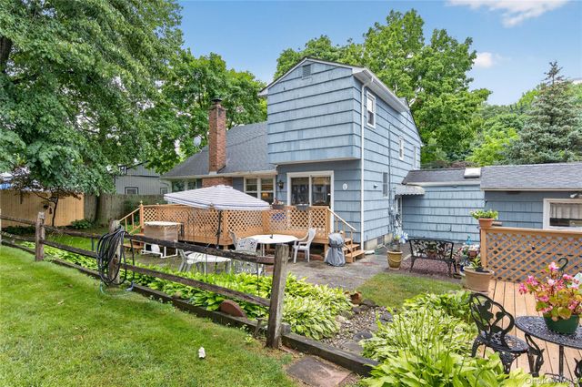 190 Oakwood Road, Huntington Station, NY 11746