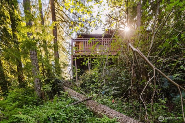 360 Kingsway W, Bremerton, WA 98312