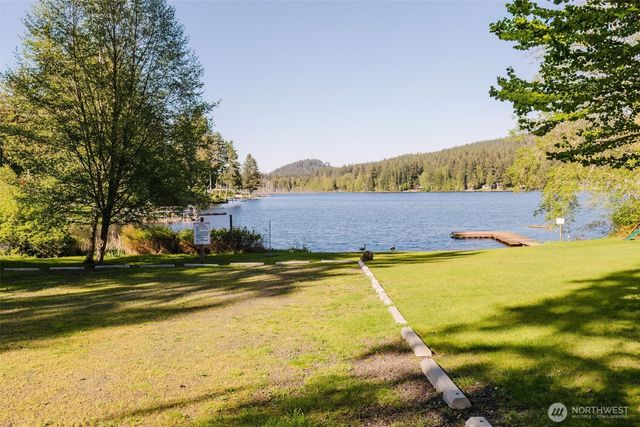 360 Kingsway W, Bremerton, WA 98312