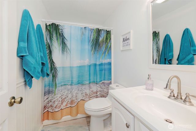 360 Kingsway W, Bremerton, WA 98312