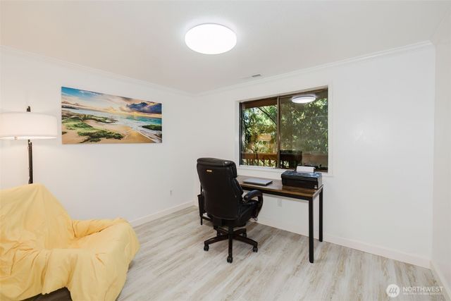 360 Kingsway W, Bremerton, WA 98312