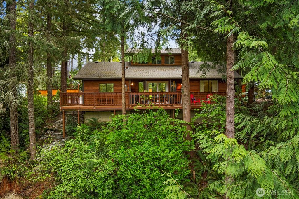360 Kingsway W, Bremerton, WA 98312