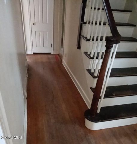 2204 Almeria Road, Niskayuna, NY 12309