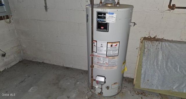 2204 Almeria Road, Niskayuna, NY 12309