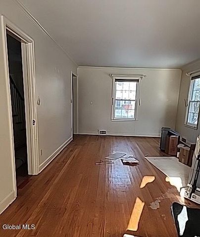 2204 Almeria Road, Niskayuna, NY 12309