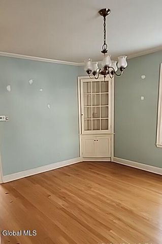 2204 Almeria Road, Niskayuna, NY 12309