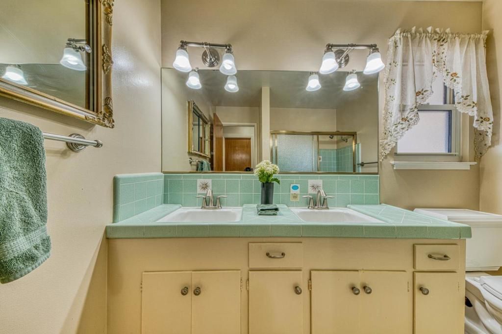 Image 32 of property listing at 628 Alameda Avenue, Salinas, CA 93901