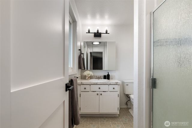 531 NW Fairhaven Drive, Oak Harbor, WA 98277