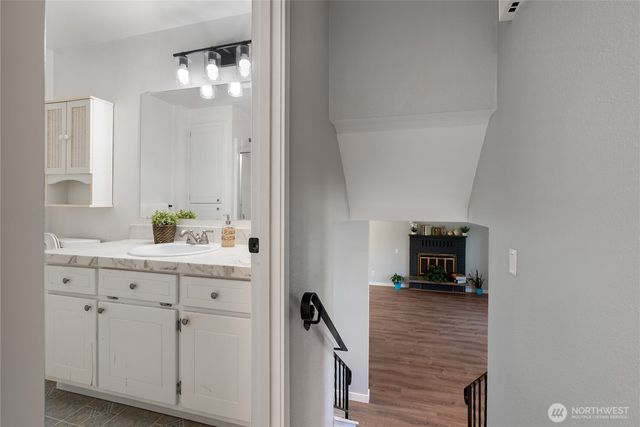 531 NW Fairhaven Drive, Oak Harbor, WA 98277