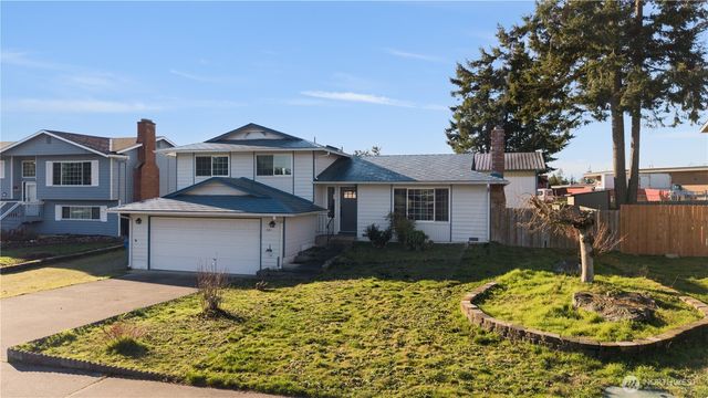 531 NW Fairhaven Drive, Oak Harbor, WA 98277