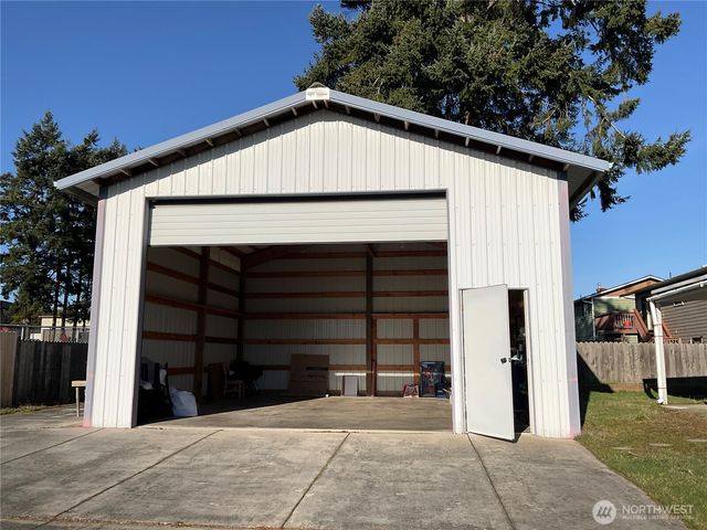 531 NW Fairhaven Drive, Oak Harbor, WA 98277