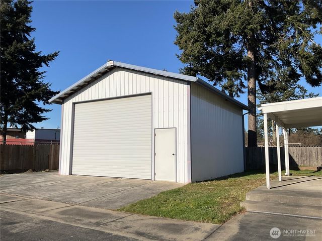 531 NW Fairhaven Drive, Oak Harbor, WA 98277