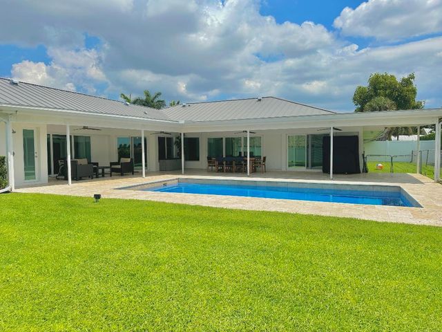 936 SW 38th Court, Boynton Beach, FL 33435