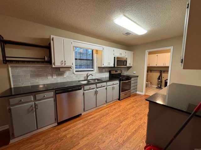 681 Amity Road, Hot Springs, AR 71913