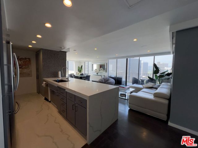 2160 Century Park East 2112, Los Angeles, CA 90067