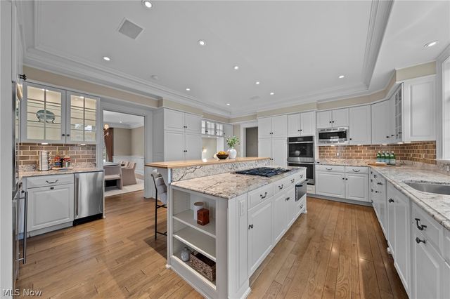 31900 Pinetree Road, Pepper Pike, OH 44124