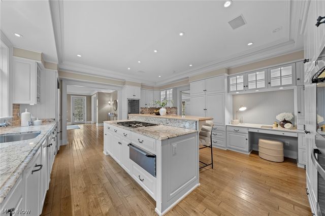 31900 Pinetree Road, Pepper Pike, OH 44124