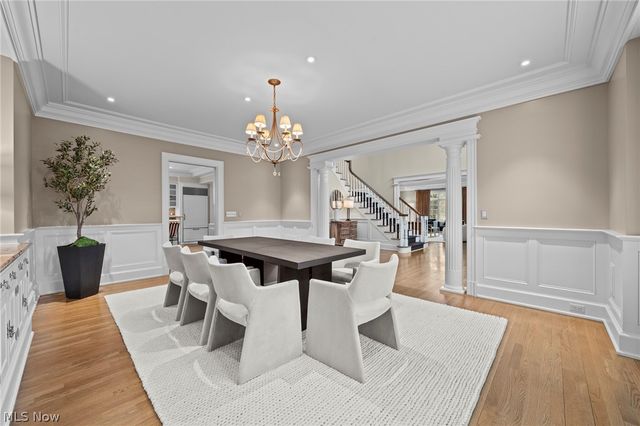 31900 Pinetree Road, Pepper Pike, OH 44124