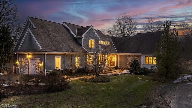 31900 Pinetree Road, Pepper Pike, OH 44124