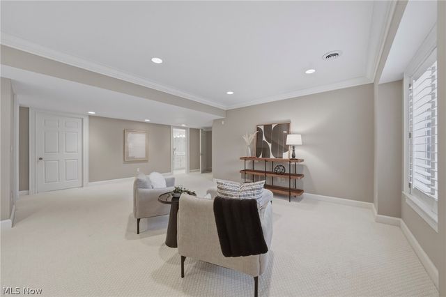 31900 Pinetree Road, Pepper Pike, OH 44124