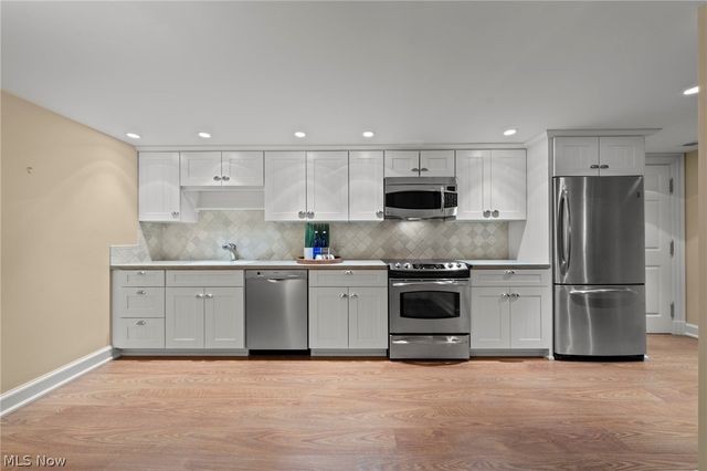 31900 Pinetree Road, Pepper Pike, OH 44124