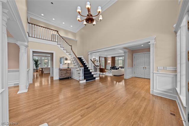 31900 Pinetree Road, Pepper Pike, OH 44124