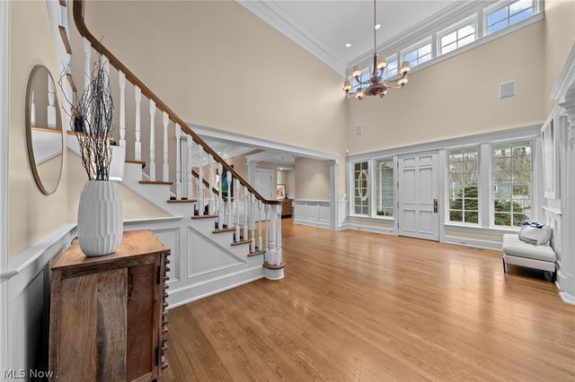 31900 Pinetree Road, Pepper Pike, OH 44124