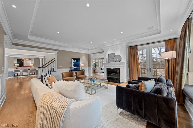 31900 Pinetree Road, Pepper Pike, OH 44124