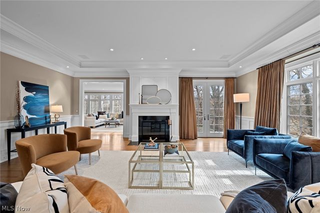 31900 Pinetree Road, Pepper Pike, OH 44124