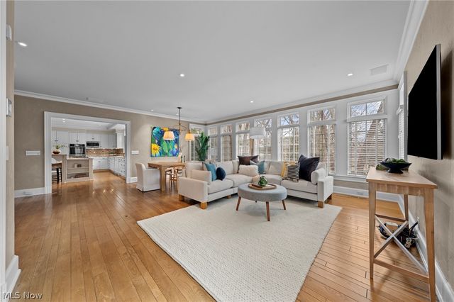 31900 Pinetree Road, Pepper Pike, OH 44124